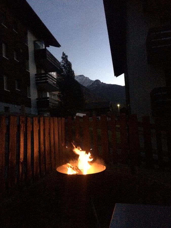 Apartamento Haus Silberblick Anrig Grächen Exterior foto