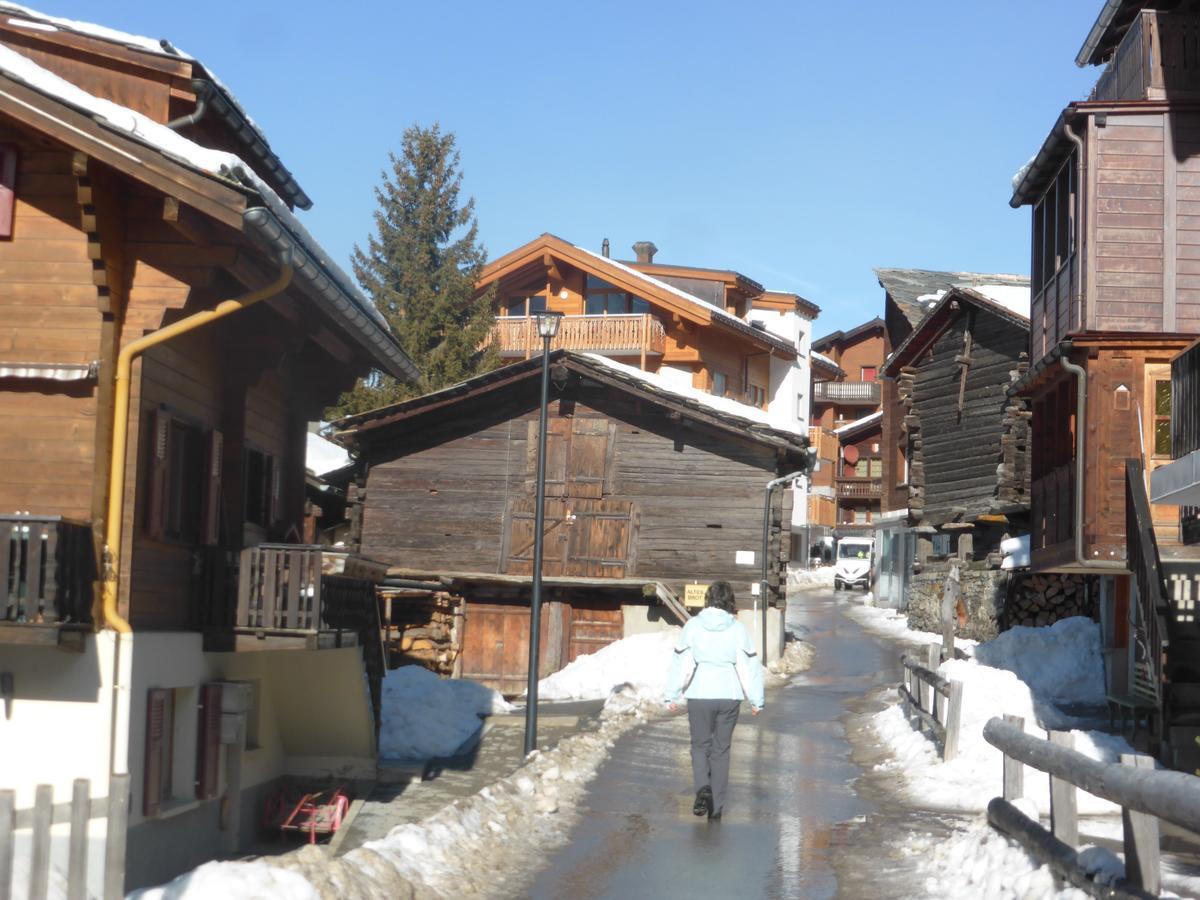 Apartamento Haus Silberblick Anrig Grächen Exterior foto